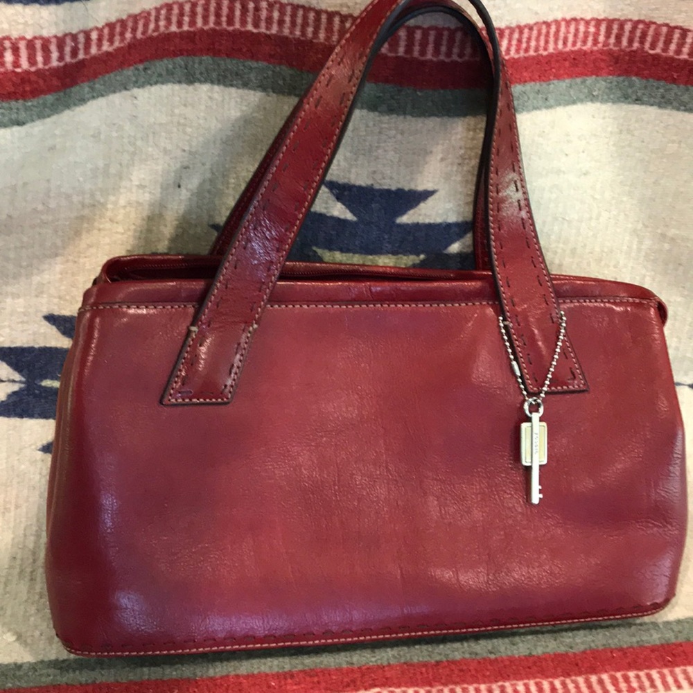 Fossil, red leather purse, handbag, with key